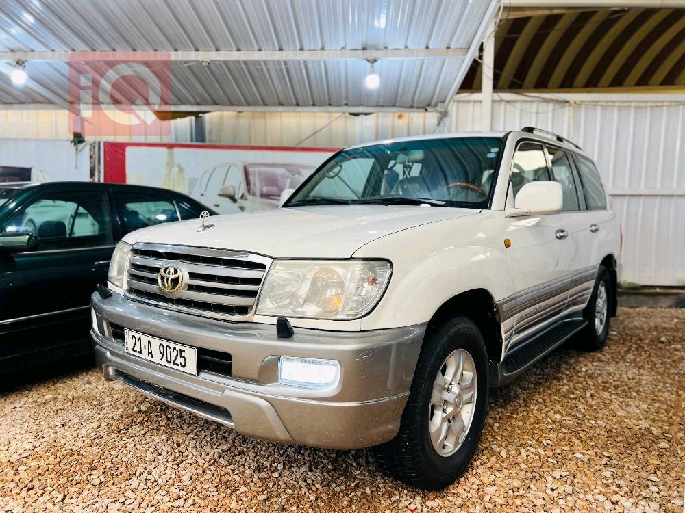 تويوتا لاندكروزر